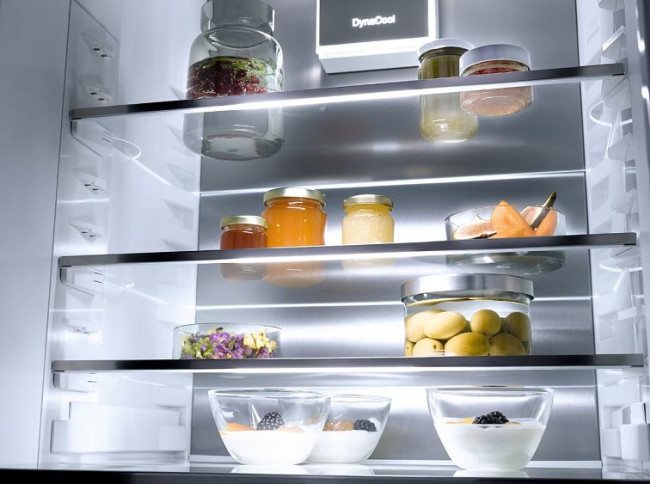 Холодильник MIELE K 7797 C R Холодильник MIELE K 7797 C R