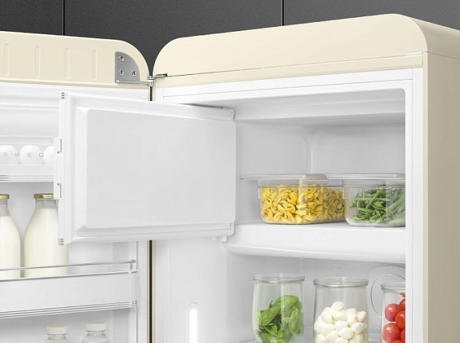 Холодильник SMEG FAB28LCR6 Холодильник SMEG FAB28LCR6