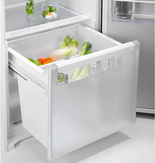 Холодильник ELECTROLUX ERD6DE18S4 Холодильник ELECTROLUX ERD6DE18S4