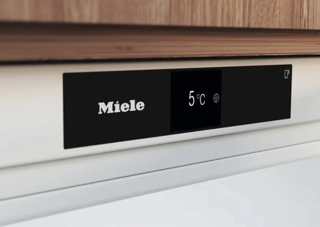 Холодильник MIELE KU 7030 D Холодильник MIELE KU 7030 D