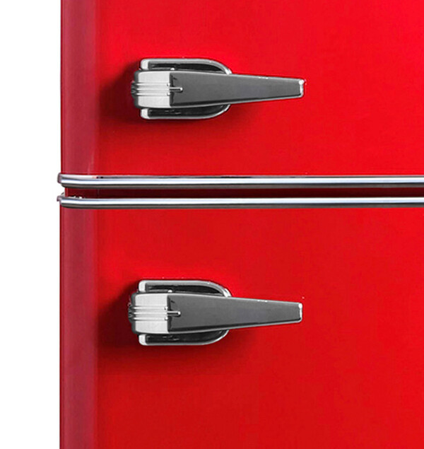 Холодильник Tesler RT-132 red