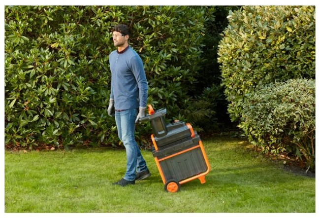 Измельчитель электрический BLACK+DECKER BEGAS 5800-QS 2.8 кВт Измельчитель электрический BLACK+DECKER BEGAS 5800-QS 2.8 кВт