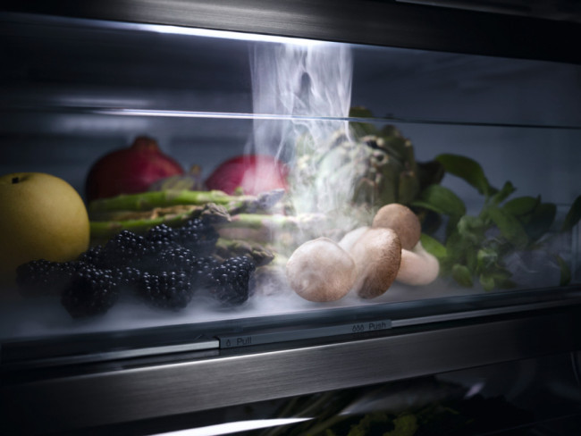 Встраиваемый холодильник Miele KFN 7774 D Встраиваемый холодильник Miele KFN 7774 D