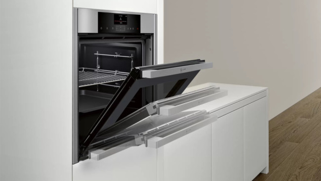 Духовой шкаф с паром Neff B45FS24N0